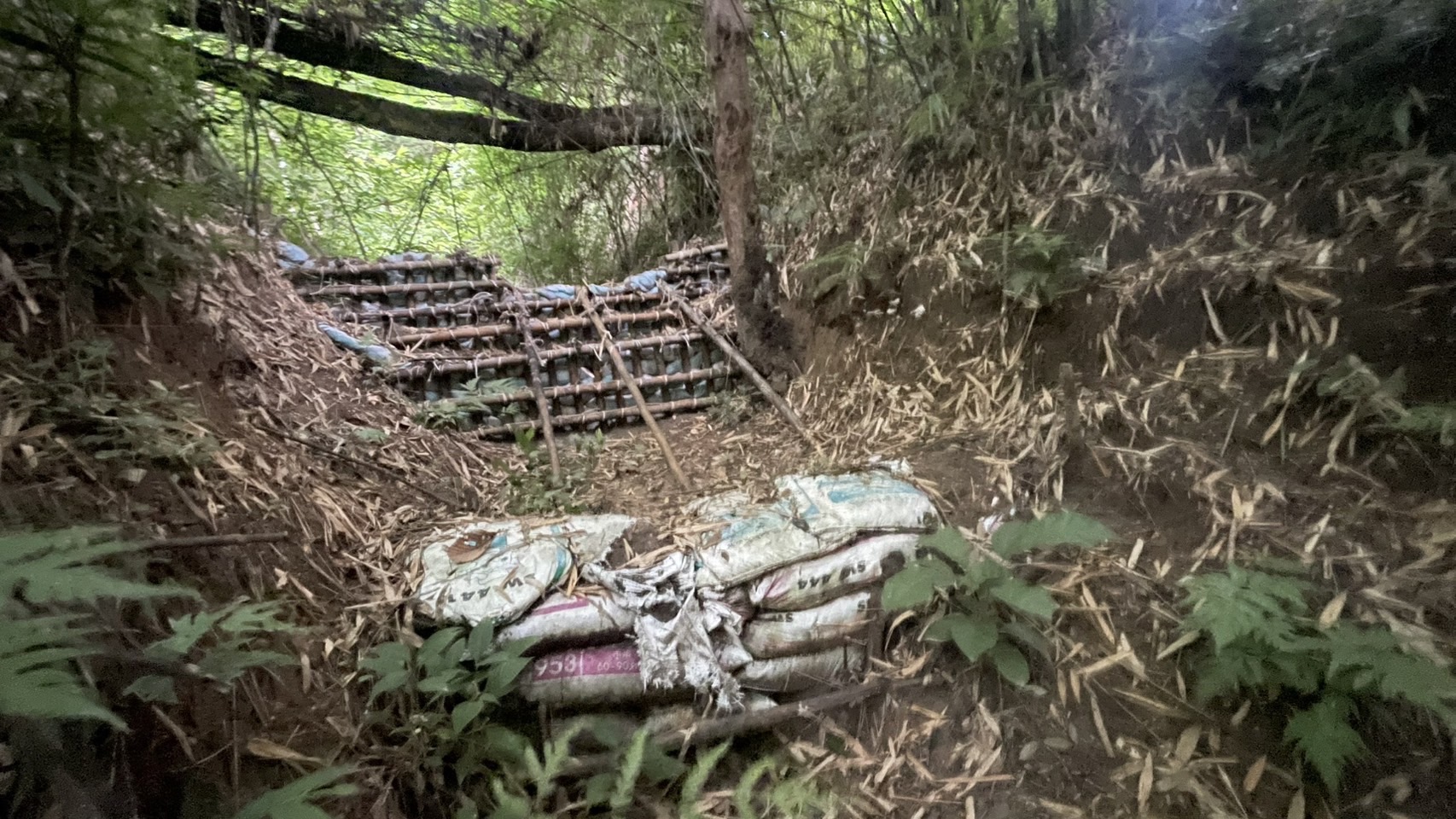 title - ผู้ตรวจราชการ ส.ป.ก. (เขต 15,16 และ 17) ประชุมตรวจติดตามความก้าวหน้าการดำเนินงานตามแผนงานตรวจราชการและลงพื้นที่โครงการที่เกี่ยวข้องในเขตปฏิรูปที่ดิน ประจําปีงบประมาณ 2568 รอบที่ 2 ณ ส.ป.ก.จังหวัดลำปาง